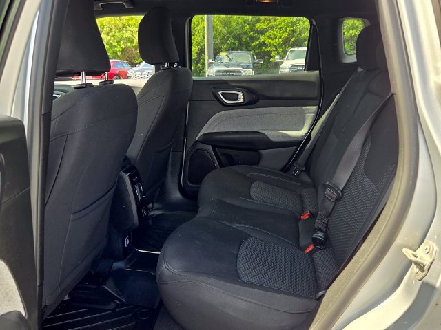 Used 2024 Jeep Compass Sport AWD/4WD image 10