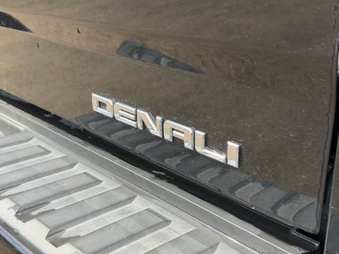 Used 2018 GMC Sierra 1500 Denali AWD/4WD image 5