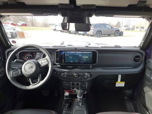 New 2026 Jeep Wrangler Unlimited Rubicon image 15