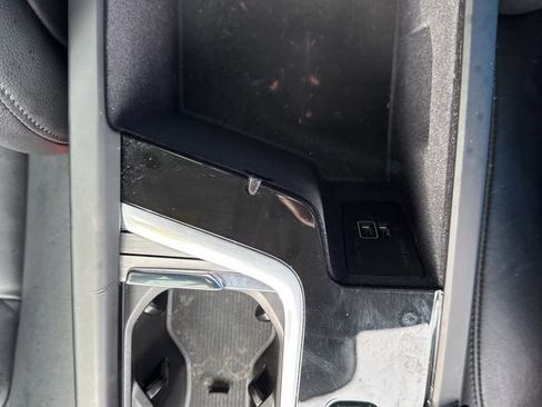 Used 2022 Volvo XC90 T5 Momentum image 29