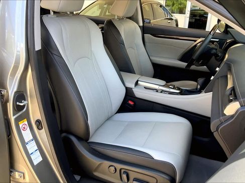 Used 2019 Lexus RX 350 AWD w/ Navigation Package image 9
