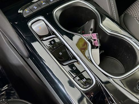 Used 2023 Buick Envision Preferred image 22