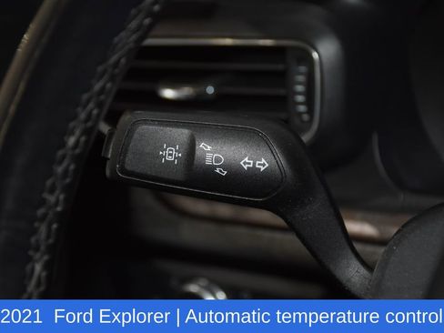 Used 2021 Ford Explorer Platinum w/ Equipment Group 601A AWD/4WD image 10