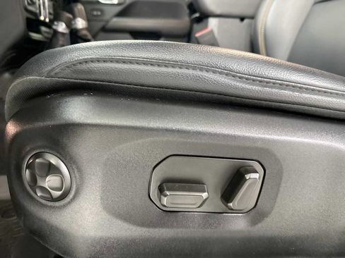 Used 2024 Jeep Gladiator Sport w/ Premium Package image 14