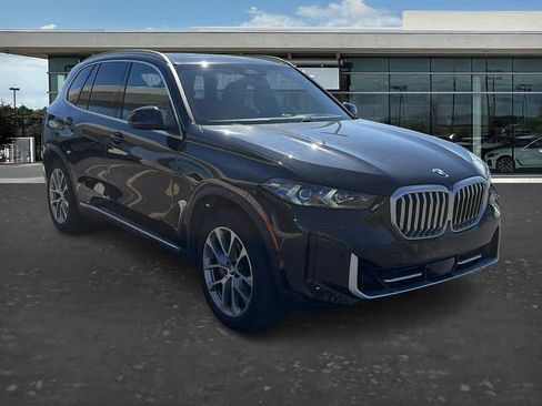 Used 2024 BMW X5 xDrive40i w/ Premium Package AWD/4WD image 1