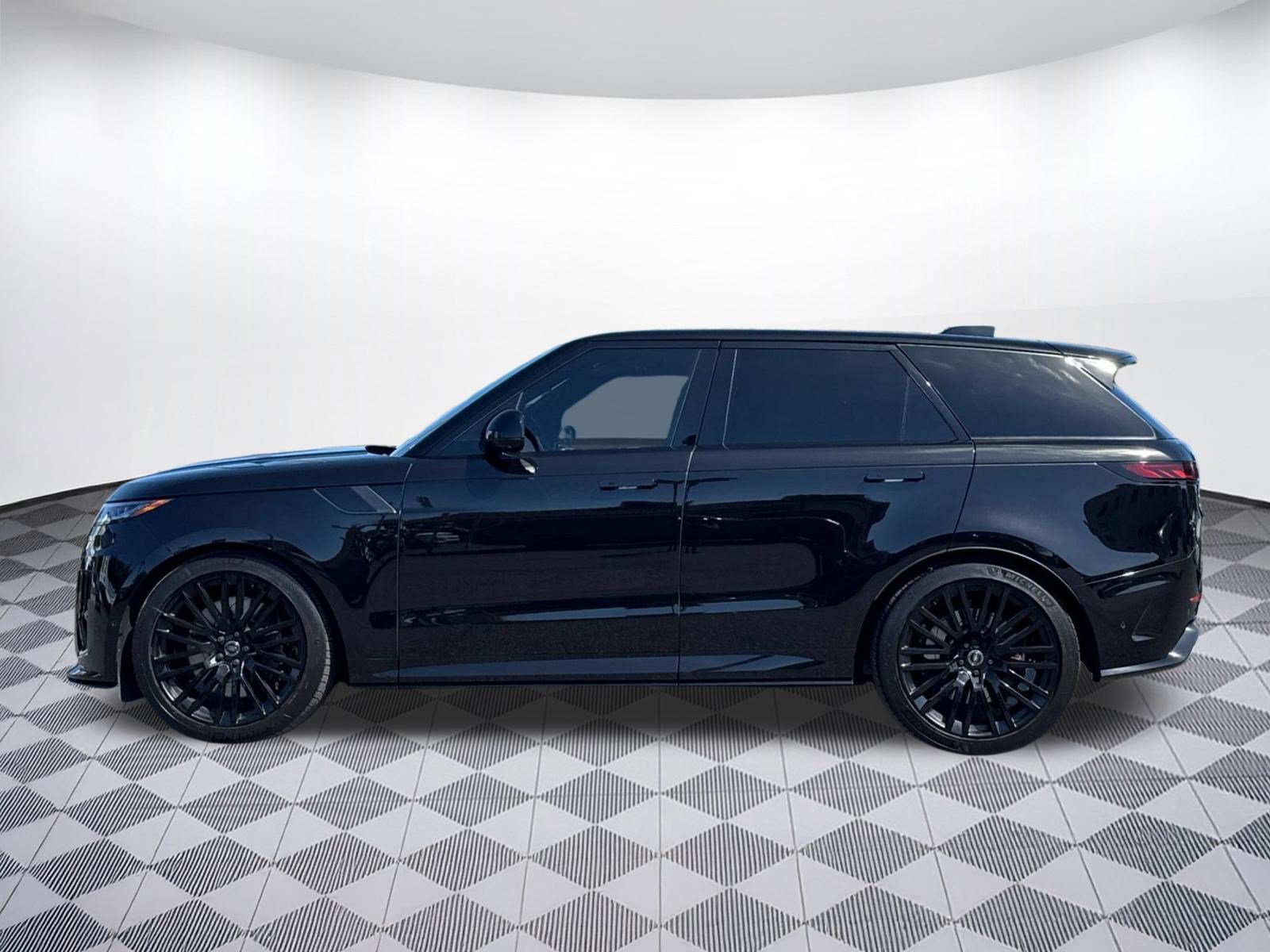 Certified 2024 Land Rover Range Rover Sport AWD/4WD image 2