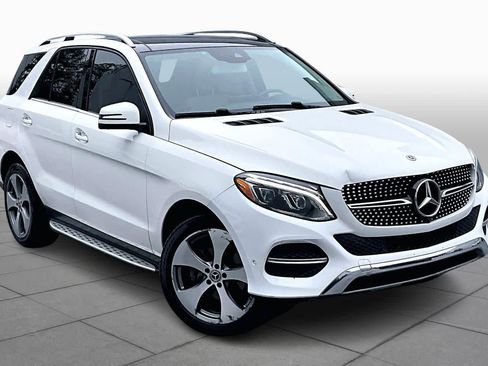 Used 2017 Mercedes-Benz GLE 350 4MATIC image 3