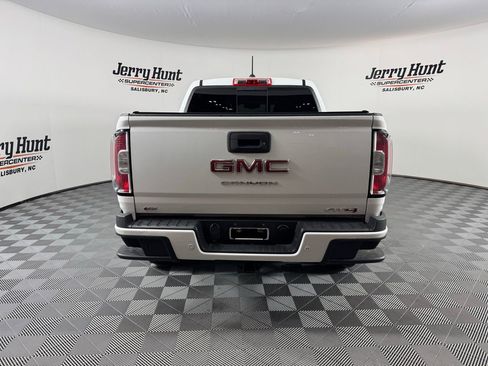 Used 2022 GMC Canyon AT4 w/ Trailering Package image 9