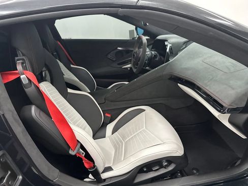 Used 2023 Chevrolet Corvette Stingray Premium Cpe w/ Z51 Performance Package RWD image 22