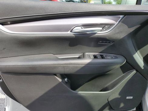 Used 2017 Cadillac XT5 Luxury FWD image 41