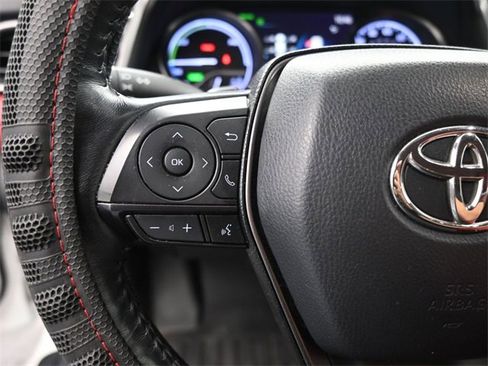 Used 2022 Toyota Camry XSE w/ Cold Weather Package image 2