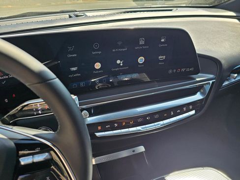 Used 2024 Cadillac Lyriq Tech w/ Driver Assist Package AWD/4WD image 27