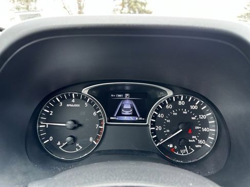 Certified 2019 Nissan Pathfinder SV image 20