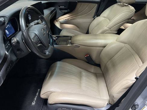Used 2022 Lexus LS 500 w/ Interior Upgrade Package image 5