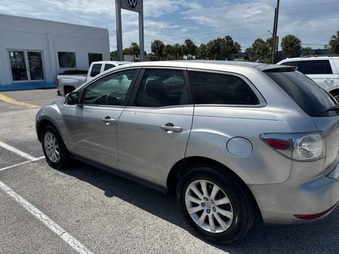 Used 2010 MAZDA CX-7 i SV FWD image 6