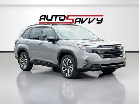 Used 2025 Subaru Forester Touring w/ Touring Package AWD/4WD image 1