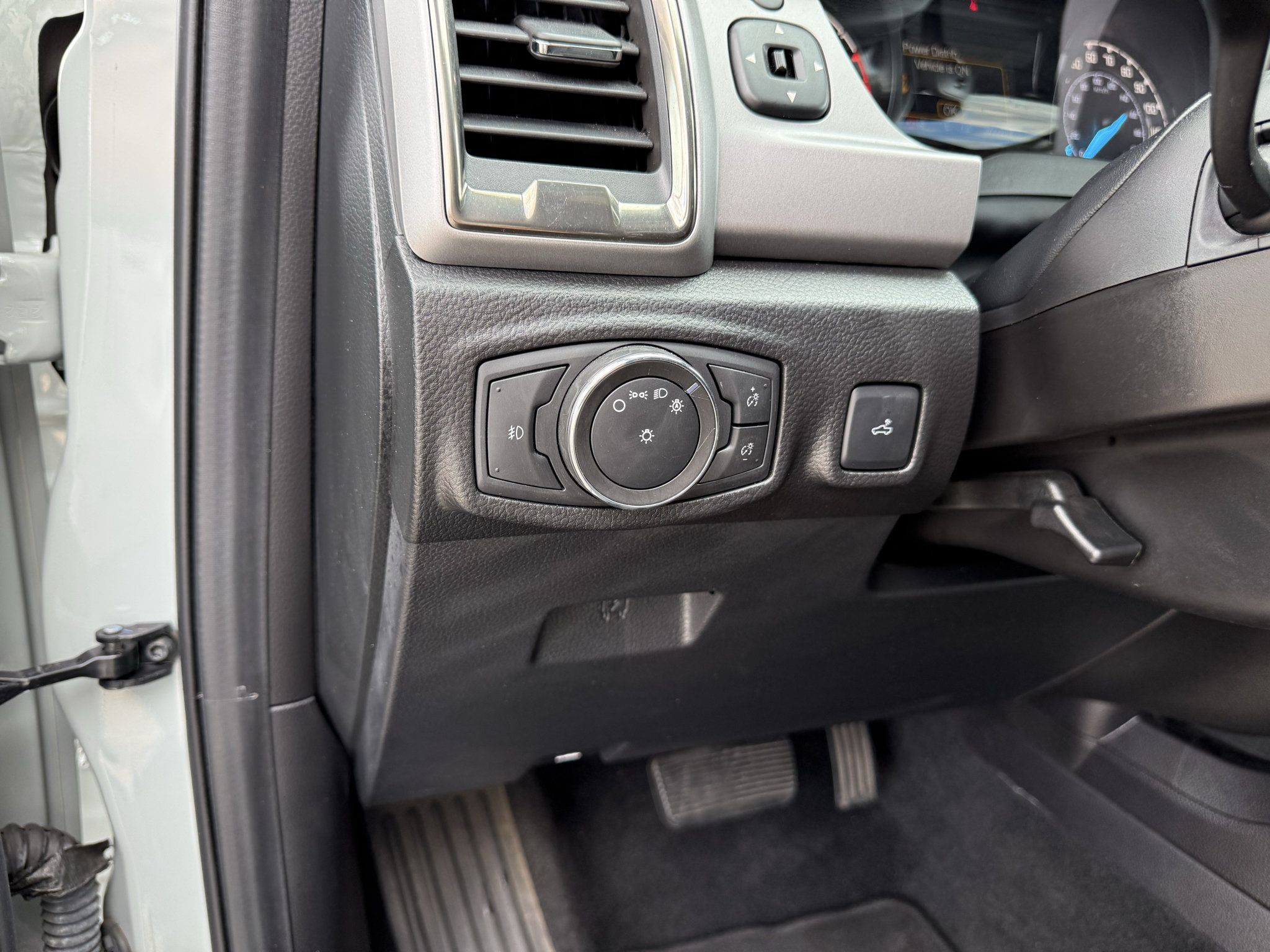 Used 2023 Ford Ranger XLT w/ Equipment Group 302A High AWD/4WD image 19