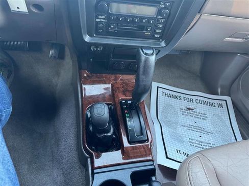 Used 2000 Toyota 4Runner Limited image 24
