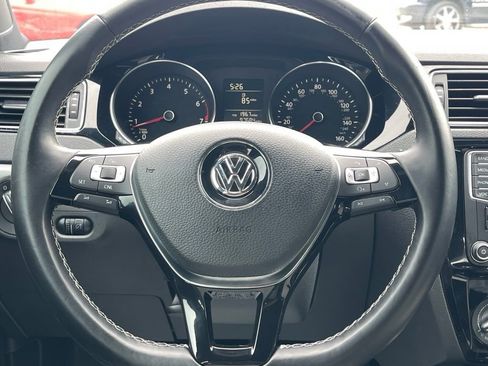 Used 2016 Volkswagen Jetta Sport FWD image 18