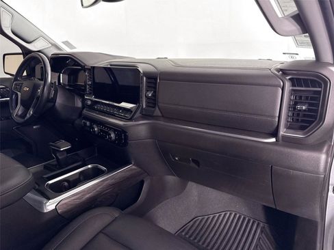 Used 2023 Chevrolet Silverado 1500 LTZ AWD/4WD image 42