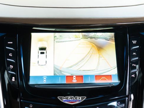 Used 2019 Cadillac Escalade ESV Platinum image 32