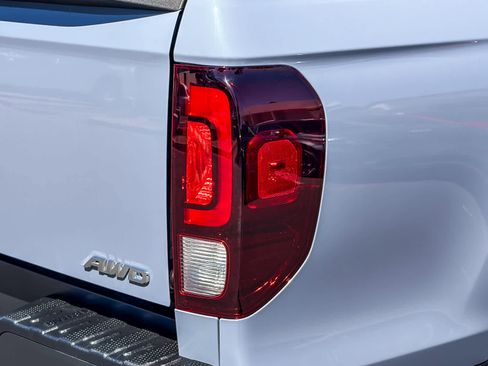 Used 2023 Honda Ridgeline RTL-E image 8