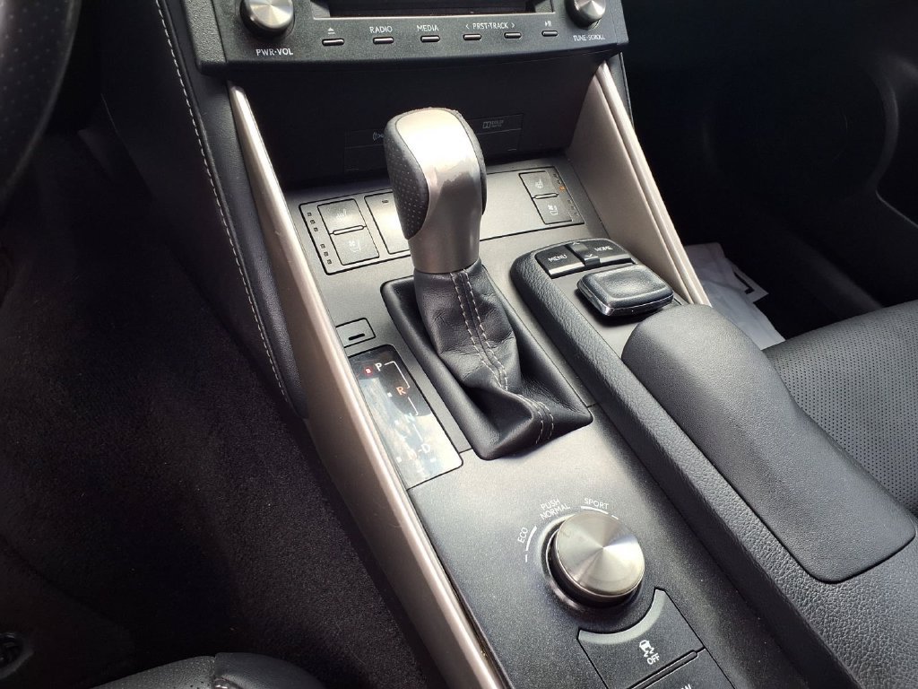 Used 2015 Lexus IS 250 AWD w/ F-Sport Package image 8