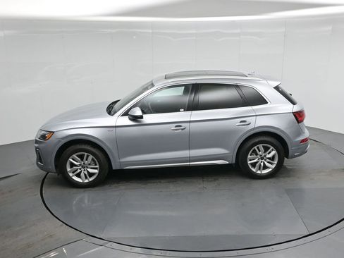 Used 2023 Audi Q5 2.0T Premium w/ Convenience Package image 45