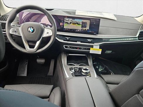 New 2026 BMW X7 xDrive40i image 14