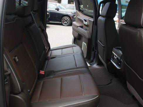Used 2026 GMC Sierra 1500 Denali AWD/4WD image 37