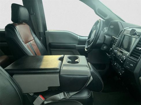 Used 2019 Ford F150 XLT w/ Equipment Group 302A Luxury image 10