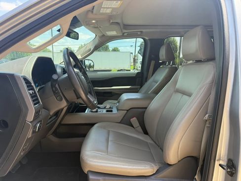 Used 2021 Ford Expedition XLT RWD image 14