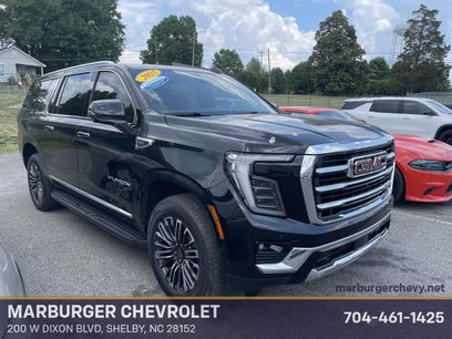 Used 2025 GMC Yukon XL Elevation