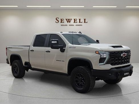 Used 2026 Chevrolet Silverado 2500 ZR2 w/ ZR2 Bison Edition AWD/4WD image 6