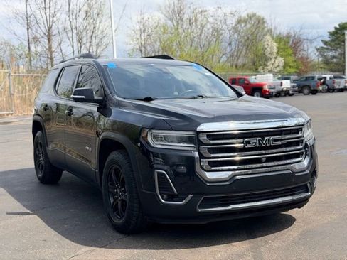 Used 2022 GMC Acadia AT4 w/ Technology Package AWD/4WD image 2