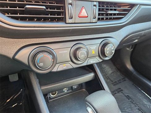 Used 2024 Kia Forte LXS image 20