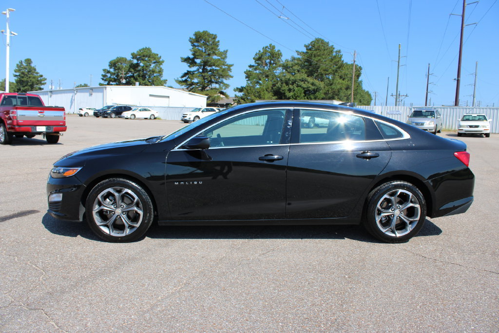 Used 2024 Chevrolet Malibu LT FWD image 4