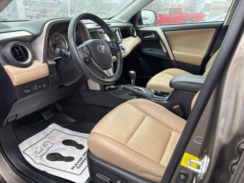 Used 2014 Toyota RAV4 Limited image 8