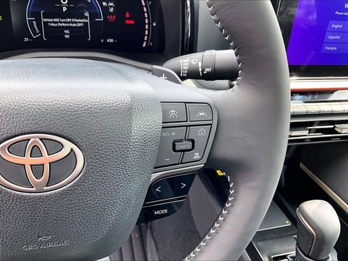 Used 2026 Toyota Camry SE w/ Convenience Package image 24