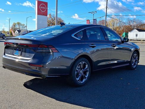 New 2025 Honda Accord EX-L image 3