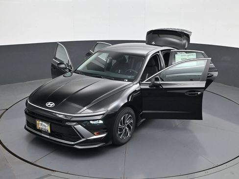 New 2026 Hyundai Sonata Blue FWD image 30