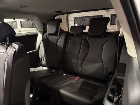 New 2026 Kia Carnival SX w/ SX Dark Edition Package FWD image 22