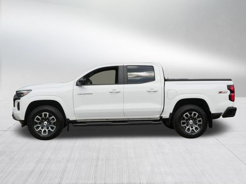 Used 2023 Chevrolet Colorado Z71 w/ Z71 Convenience Package 2 AWD/4WD image 4