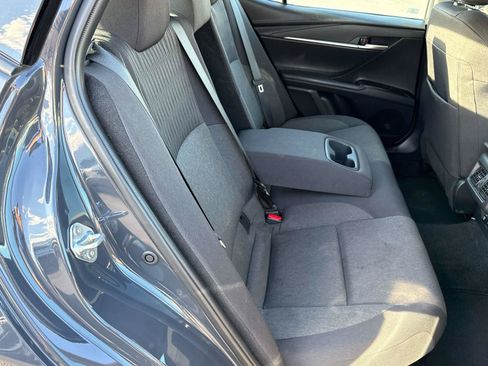 Used 2025 Toyota Camry LE w/ Convenience Package AWD/4WD image 17