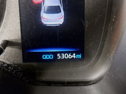 Used 2022 Toyota Corolla LE image 16