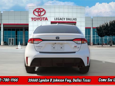 Used 2024 Toyota Corolla SE FWD image 8