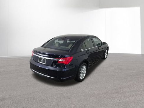 Used 2012 Chrysler 200 Touring FWD image 39