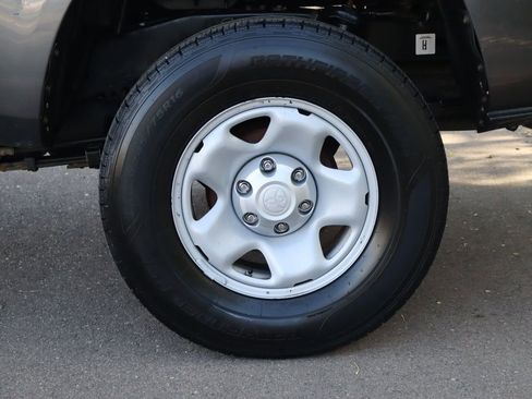 Used 2020 Toyota Tacoma SR image 41