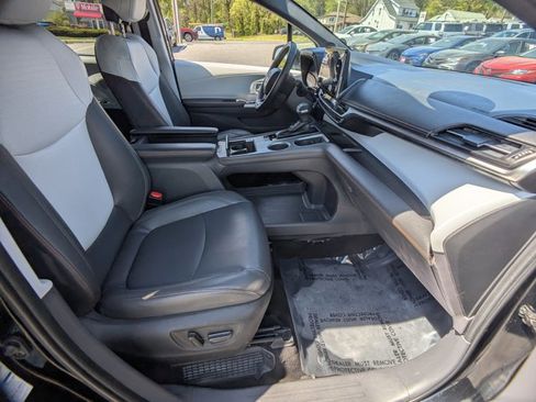 Used 2022 Toyota Sienna XSE w/ XSE Plus Package image 20