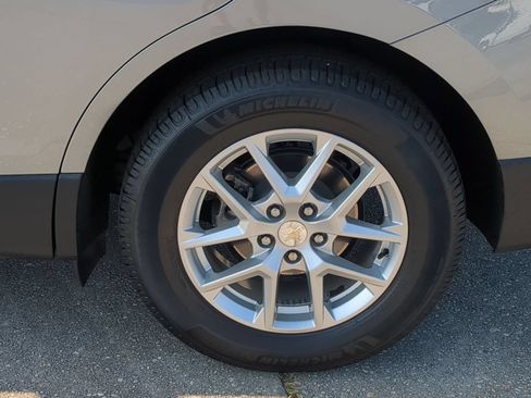 Certified 2024 Chevrolet Equinox LS w/ LPO, Cargo Package FWD image 33